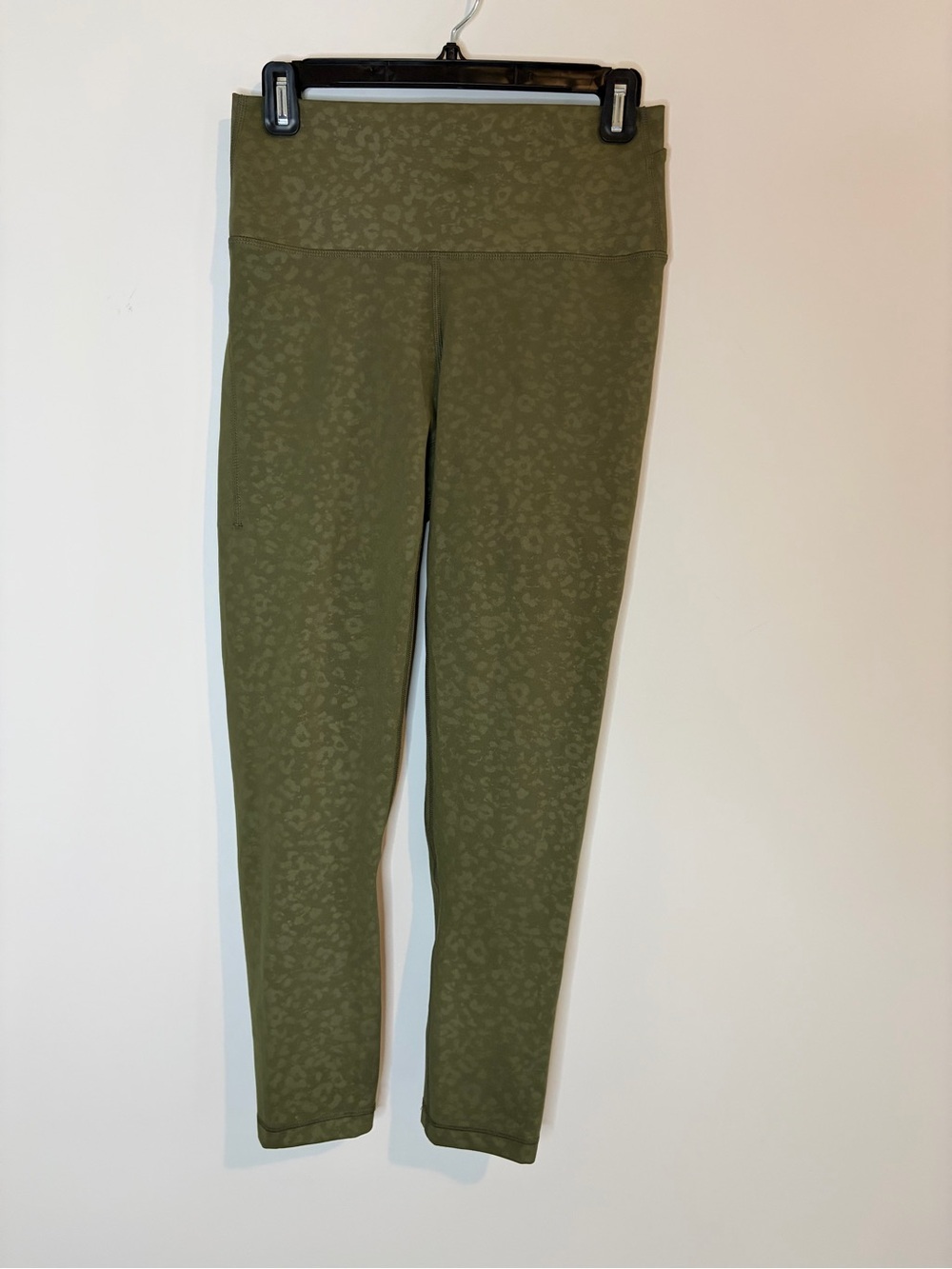 Peter Millar Nova Performance Leopard Print Leggings with Side Pocket